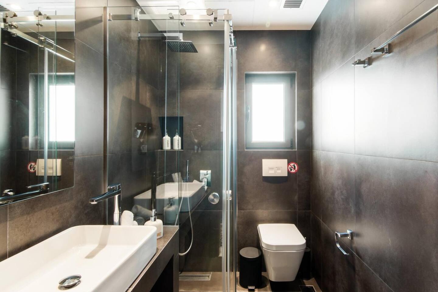Ma Maison Nο 1, Penthouse, Acropolis And Lycabettus View, Ultra High Speed Internet 300 Mbps, 15' To Acropolis By Metro, 1' From Metro Station Atene Esterno foto