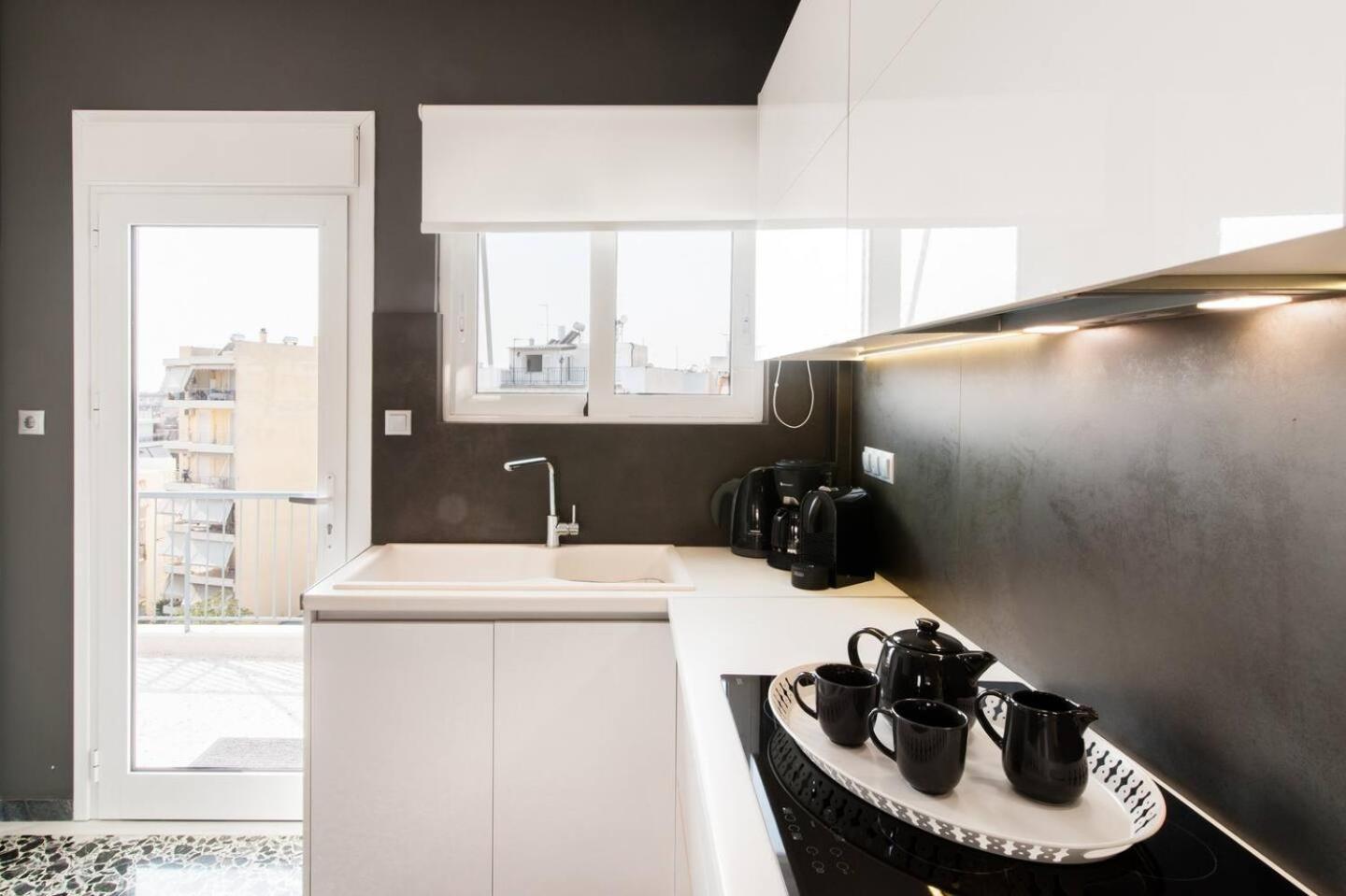 Ma Maison Nο 1, Penthouse, Acropolis And Lycabettus View, Ultra High Speed Internet 300 Mbps, 15' To Acropolis By Metro, 1' From Metro Station Atene Esterno foto