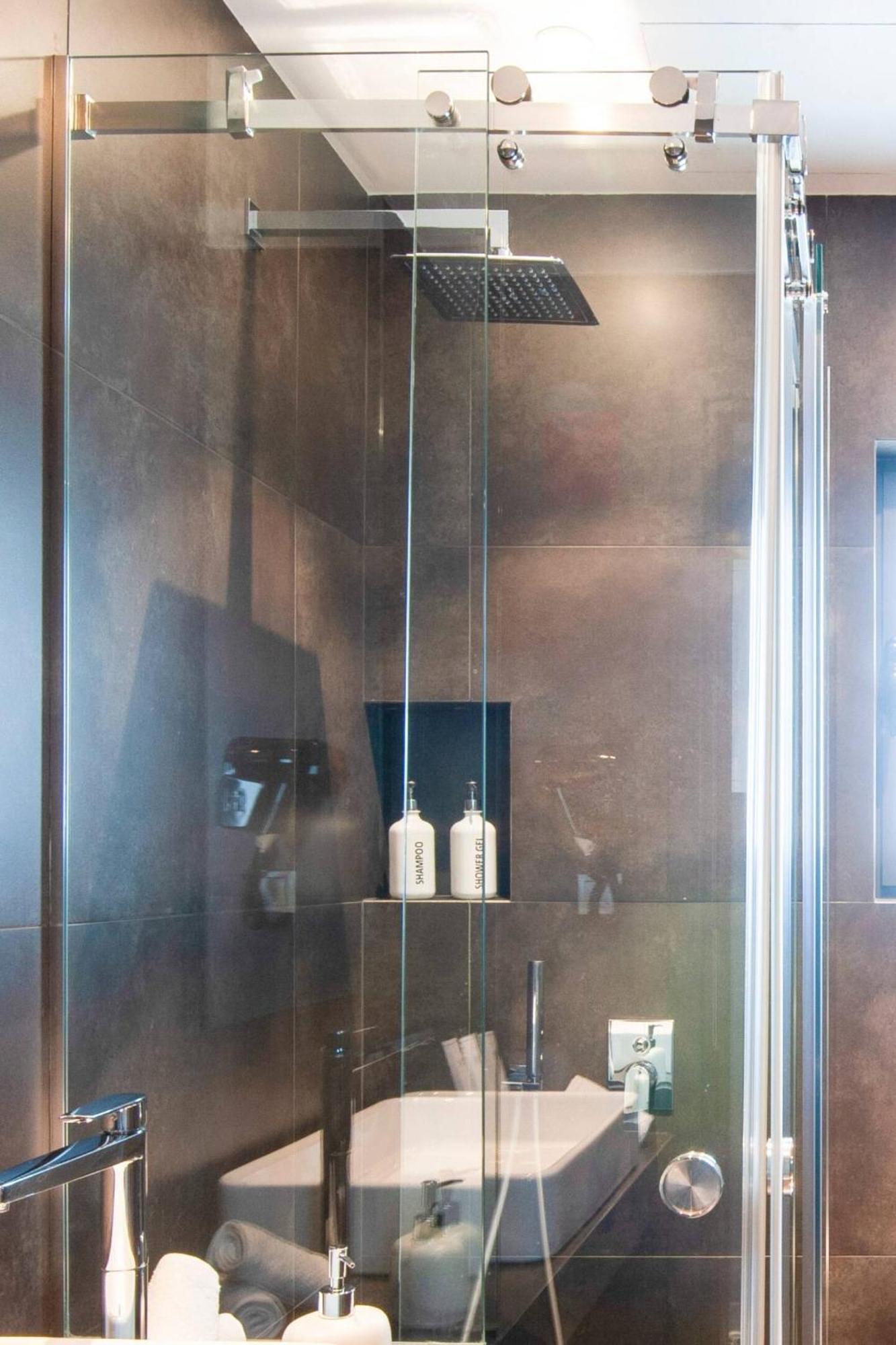 Ma Maison Nο 1, Penthouse, Acropolis And Lycabettus View, Ultra High Speed Internet 300 Mbps, 15' To Acropolis By Metro, 1' From Metro Station Atene Esterno foto